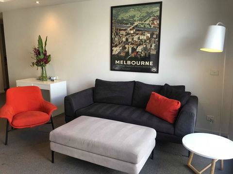 Caroline Serviced Apartments Brighton - Darwin Holiday 2