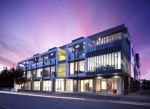 Caroline Serviced Apartments Brighton - Darwin Holiday 0