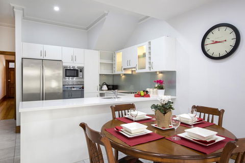 Carrington Charm - CBD - WiFi - Parking - Darwin Holiday 3