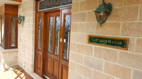 Cascades Manor Luxury Homestay Katoomba - Darwin Holiday 1