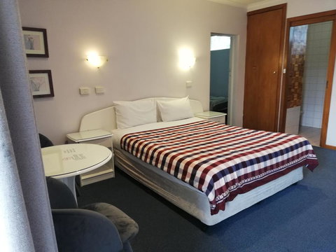 Casey On Princes Motel - Darwin Holiday 3