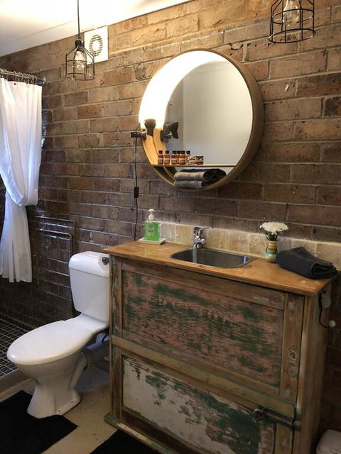 Casey Street Studio - Darwin Holiday 1