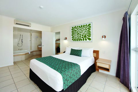 Castaways Resort & Spa On Mission Beach - Darwin Holiday 2