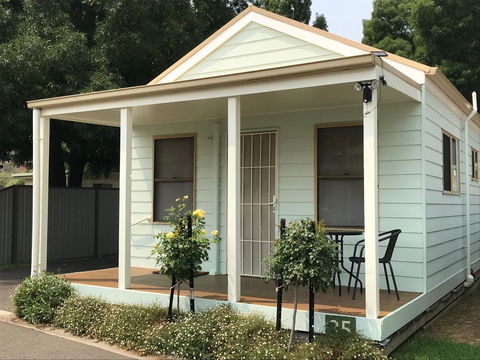 Castlemaine Central Cabin & Van Park - Darwin Holiday 2