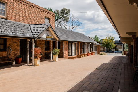 Castlemaine Colonial Motel - Darwin Holiday 1