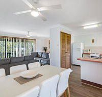 Catalina 12 Holiday House - Walk to Beaches - Darwin Holiday