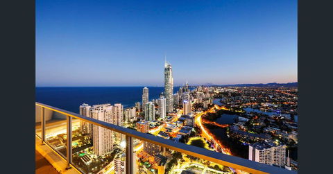 Cavill Avenue Luxury Private Apartments - Darwin Holiday 1