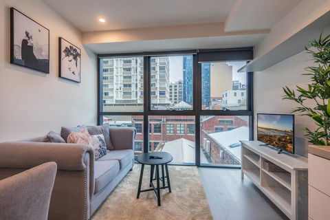 CBD Modern Classic 1 Bedroom Apt@La Trobe Tower - Darwin Holiday 2