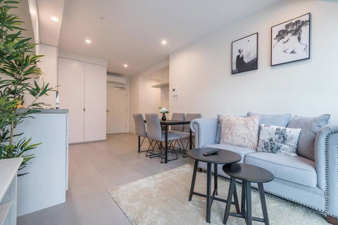 CBD Modern Classic 1 Bedroom Apt@La Trobe Tower - Darwin Holiday 0