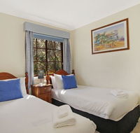 Cedar Cottage - Tudor Village