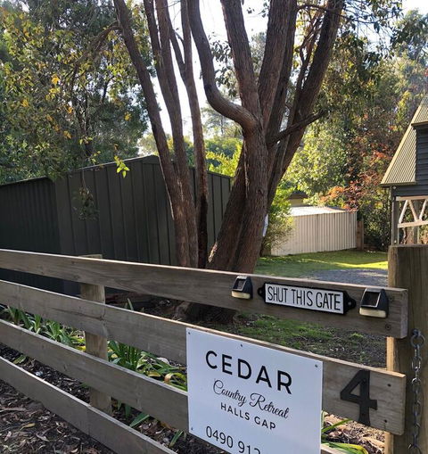 Cedar Country Retreat - Darwin Holiday 3