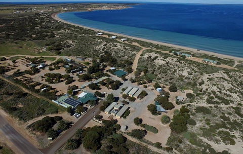 Ceduna Shelly Beach Caravan Park - Darwin Holiday 0