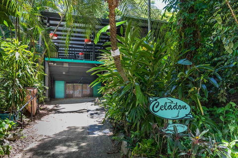 CELADON Holiday House - Darwin Holiday 1