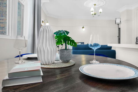 Central Apartment With Spacious Living And Dining - Darwin Holiday 1