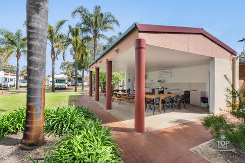 Central Caravan Park - Darwin Holiday 1