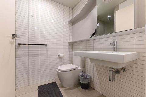Central City Pad 1 Bathroom Apartment With View - Darwin Holiday 3