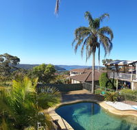 Central Coast Getaway 4B Family Holiday Home - Darwin Holiday