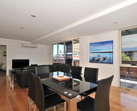 Central South Terrace Apartment - Darwin Holiday 0