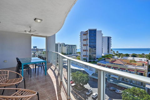 Centrepoint Apartments - Darwin Holiday 0