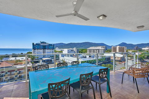 Centrepoint Apartments - Darwin Holiday 1