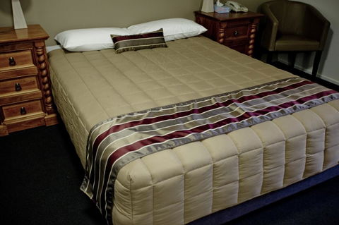 Centrepoint Motor Inn - Darwin Holiday 2