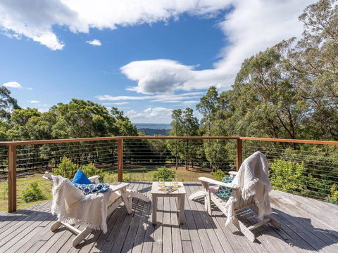 Chalet Beaumont - Alluring Appeal & Stunning Views - Darwin Holiday 1