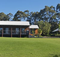 Chalet on Percheron - Darwin Holiday