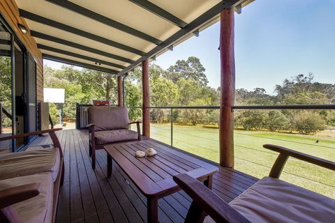 Chalet On Percheron - Darwin Holiday 3