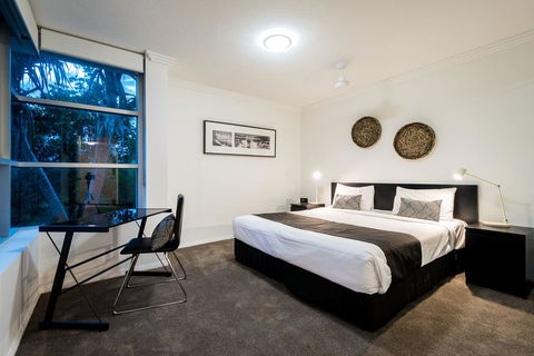 Chancellor Lakeside Apartments - Darwin Holiday 1