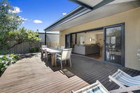 Charchie's by the Sea Pet friendly family home close to beach