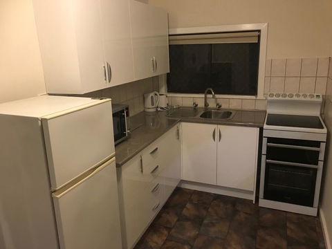 Charles Rasp Motor Inn & Cottages - Darwin Holiday 1