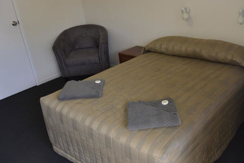 Charleville Waltzing Matilda Motor Inn - Darwin Holiday 3