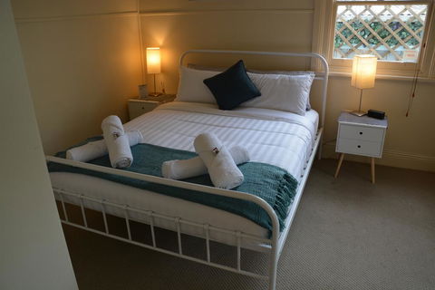 Charming Miners Cottage In The Hip City Of Geelong - Darwin Holiday 0
