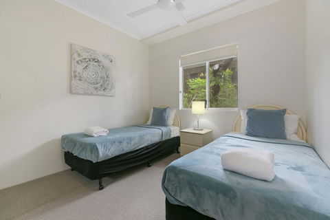 Charming Noosa Heads Apartment, Laguna Bay Views - Unit 6 Taralla 18 Edgar Bennett Avenue - Darwin Holiday 2