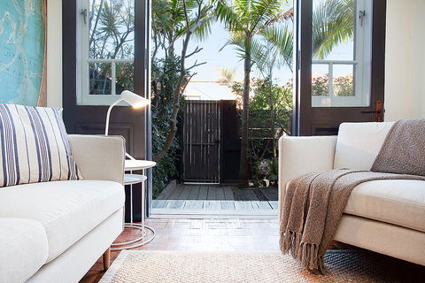 Charming Townhouse Just Steps From The Beach - Darwin Holiday 2