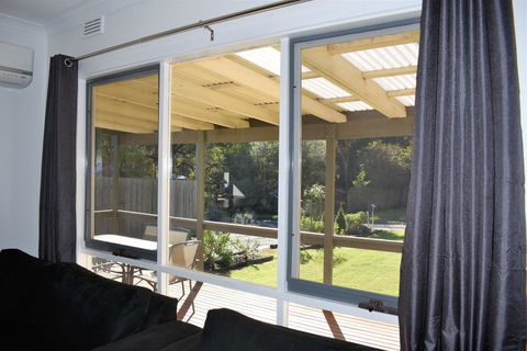 Charnwood Cottages In Warburton - Darwin Holiday 1