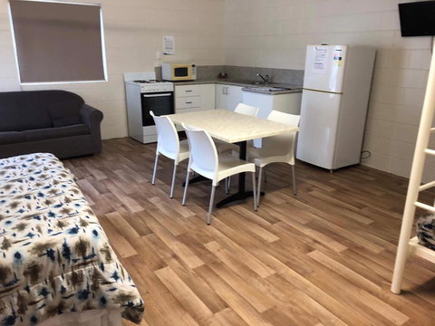 Charters Towers Tourist Park - Darwin Holiday 1