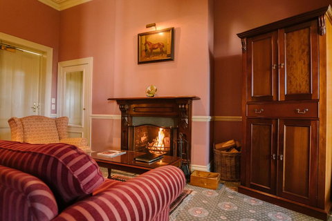 Chateau Yering Hotel - Darwin Holiday 2