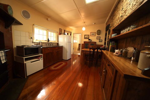 Cherry Plum Cottages - Darwin Holiday 1