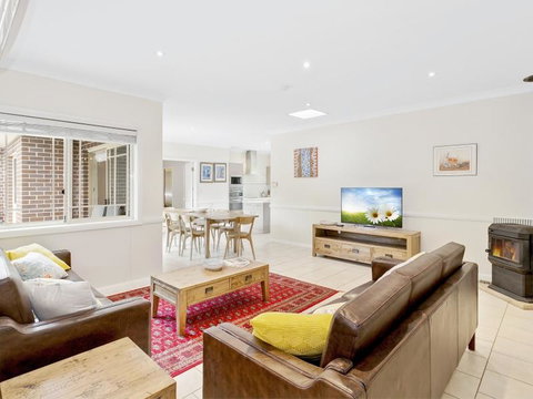 Cherry Walk Cottage - Darwin Holiday 1