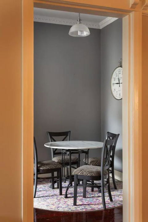 Chic 2 Bedroom Ground Floor Apartment In Trendy New Farm - Darwin Holiday 3