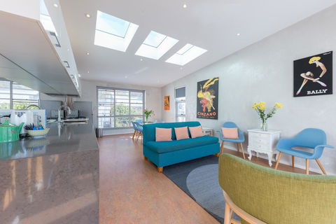 Chic East Sydney Pad - Darwin Holiday 1