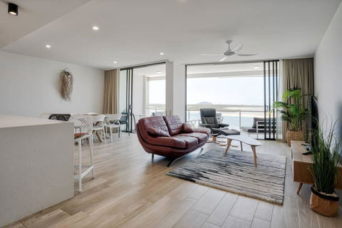 Chic Getaway At The Cosmopolitan Cotton Tree - Darwin Holiday 0