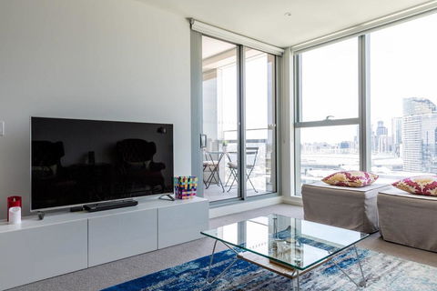 Chic, Modern & Stylish.Stunning Views,Free Parking - Darwin Holiday 0