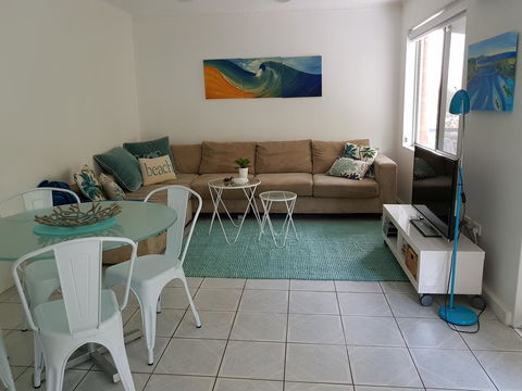 CHILL-OUT BEACHSIDE @ FORSTER - Darwin Holiday 1