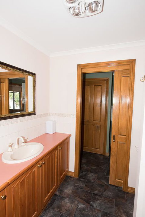 Chillax - Darwin Holiday 3