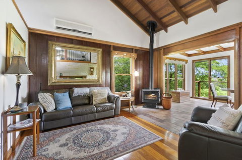 CHRISTOPHERS COTTAGE - Darwin Holiday 1