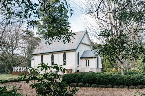 Church Conversion, Private Garden, Family Escape - Darwin Holiday 1