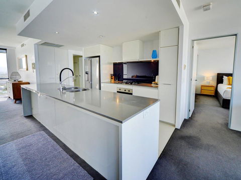 Circle On Cavill 37th Floor Ocean And River Views - Darwin Holiday 2