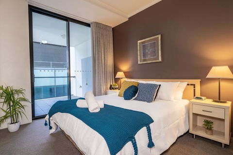City Centre Convenience!Free Wifi, Parking, Netflix, Wine - Darwin Holiday 0